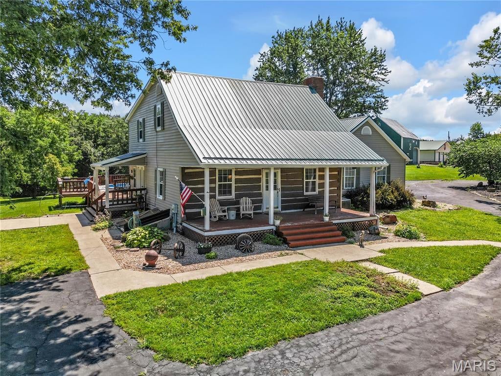 2302 Berkemeyer Road — photo
