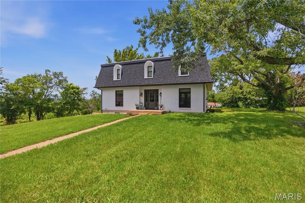 301 Sunset Lane — photo