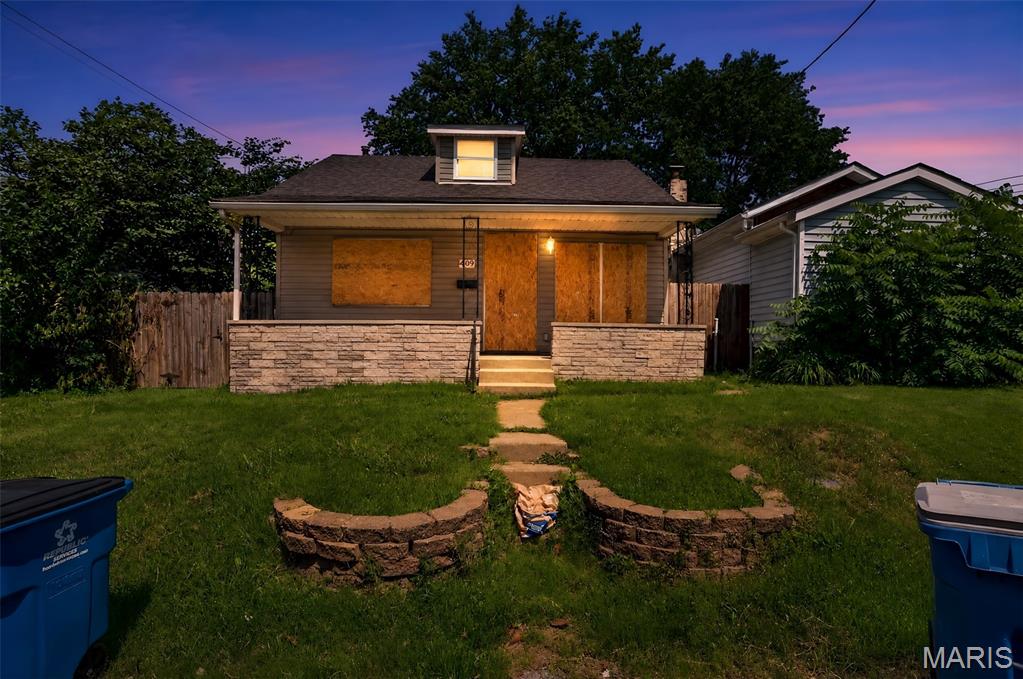 409 W Holden Avenue — photo