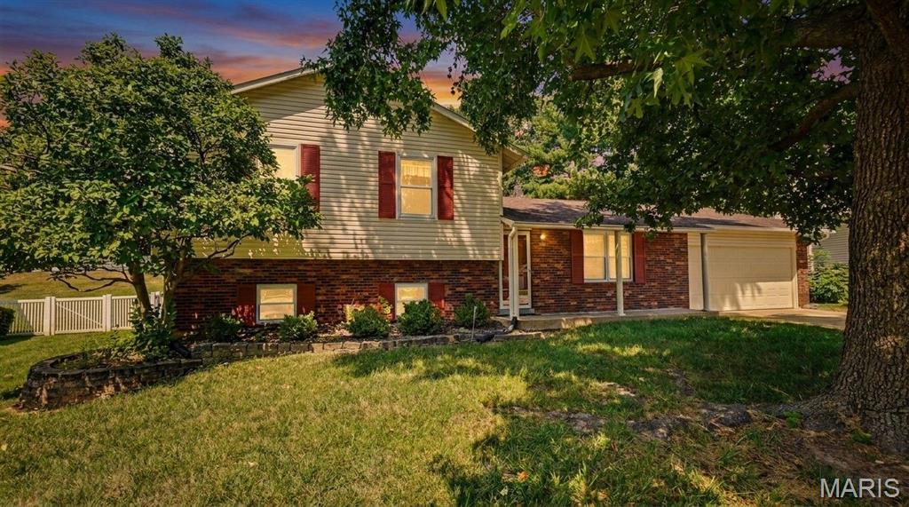 2215 Graystone Drive — photo