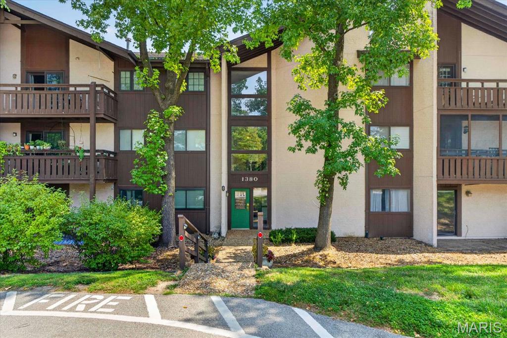 1380 Heritage Landing 202 — photo
