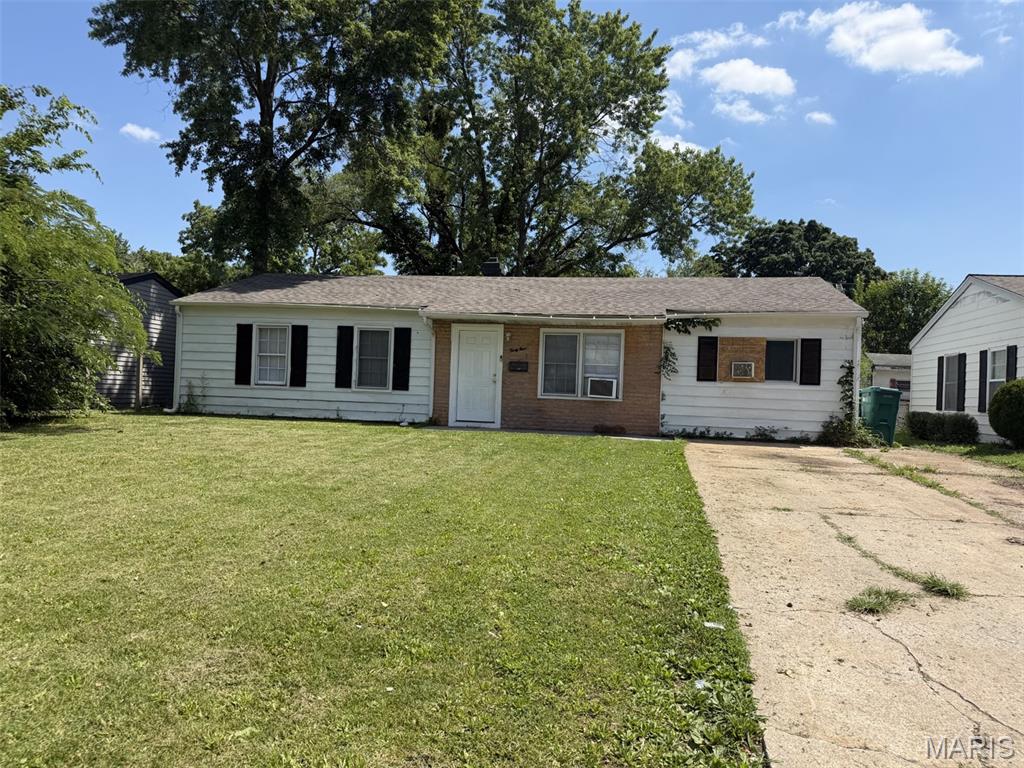 39 W Adams Drive — photo