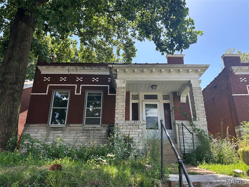 3944 Meramec Street — photo