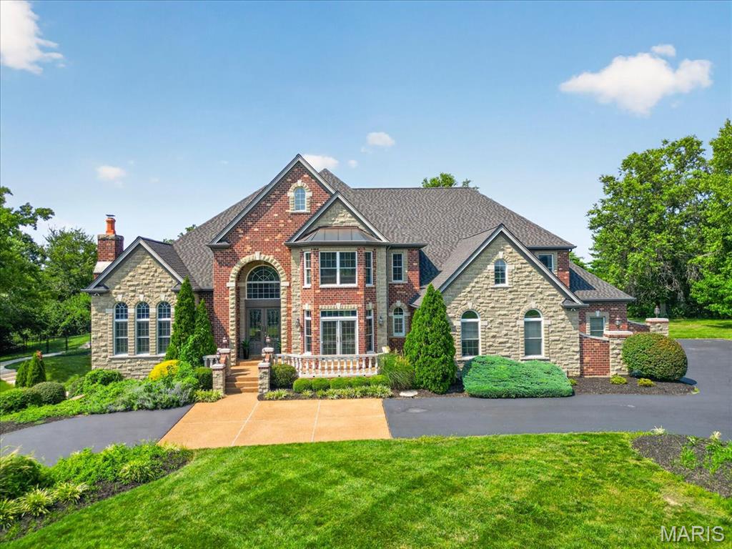 33 Chapel Hill Estates — photo