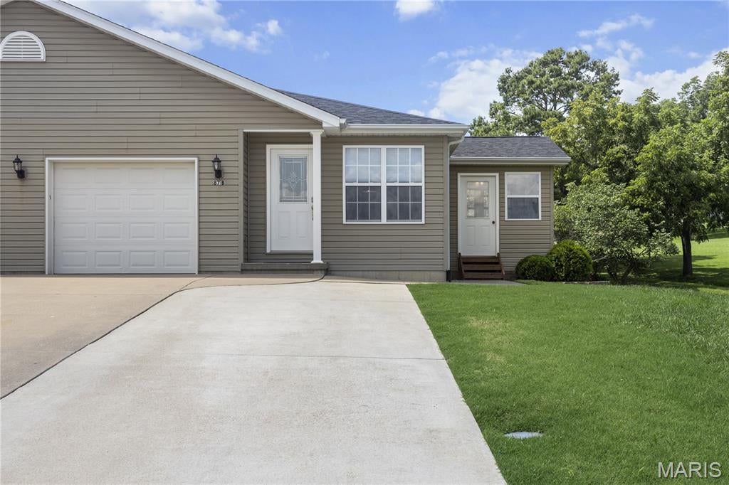 87 Parkway Drive B — photo