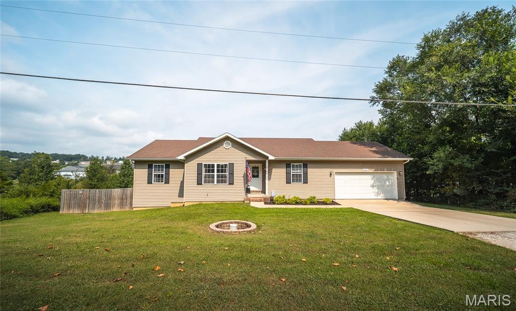 111 Lyle Curtis Circle — photo