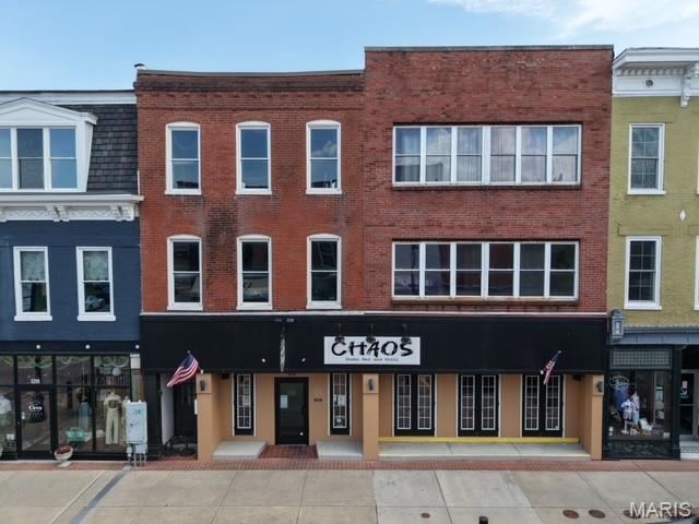 126 E Main Street — photo