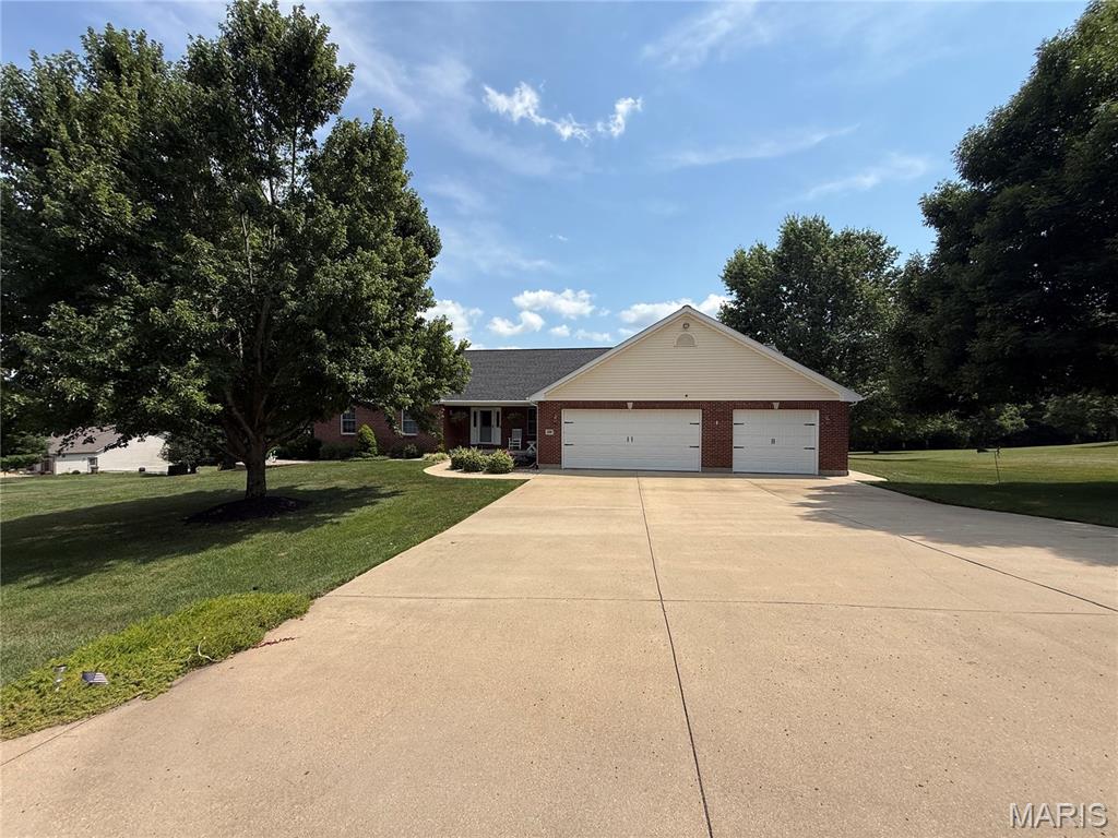 208 Pennant Drive — photo
