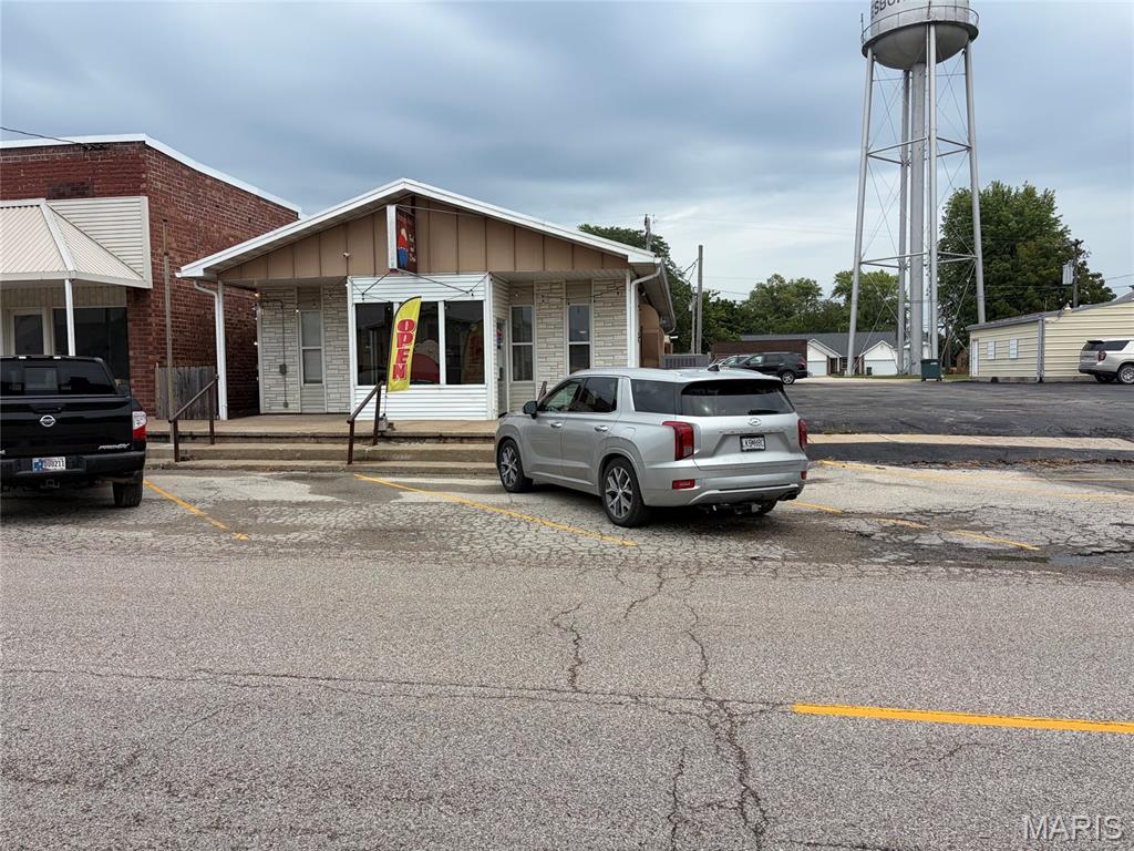 105 E Booneslick Road — photo