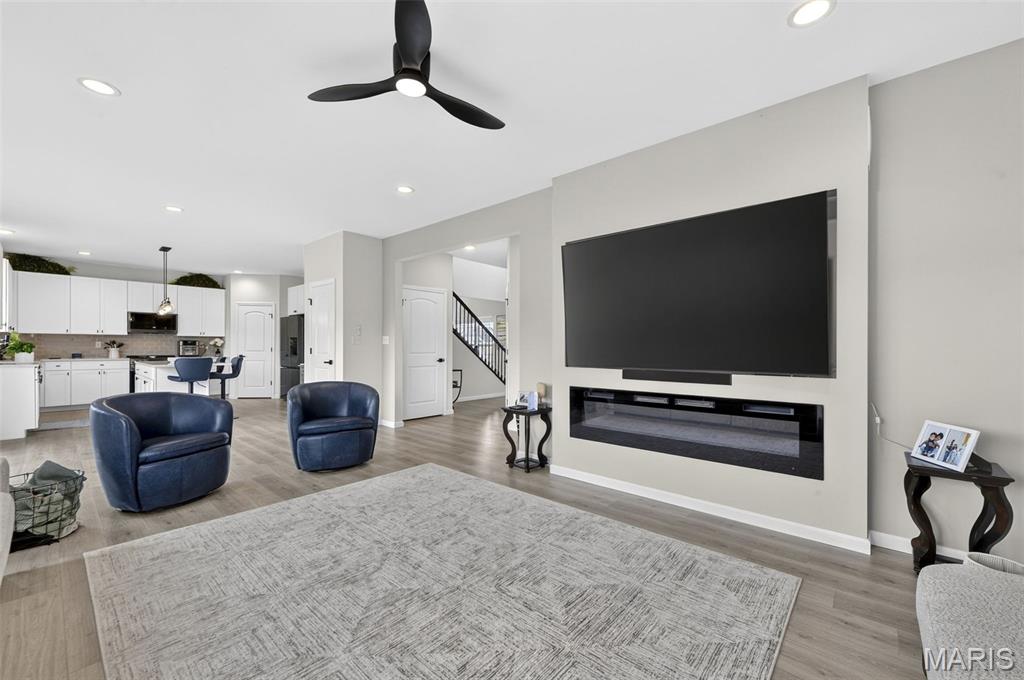 403 Yellow Rose Court — photo