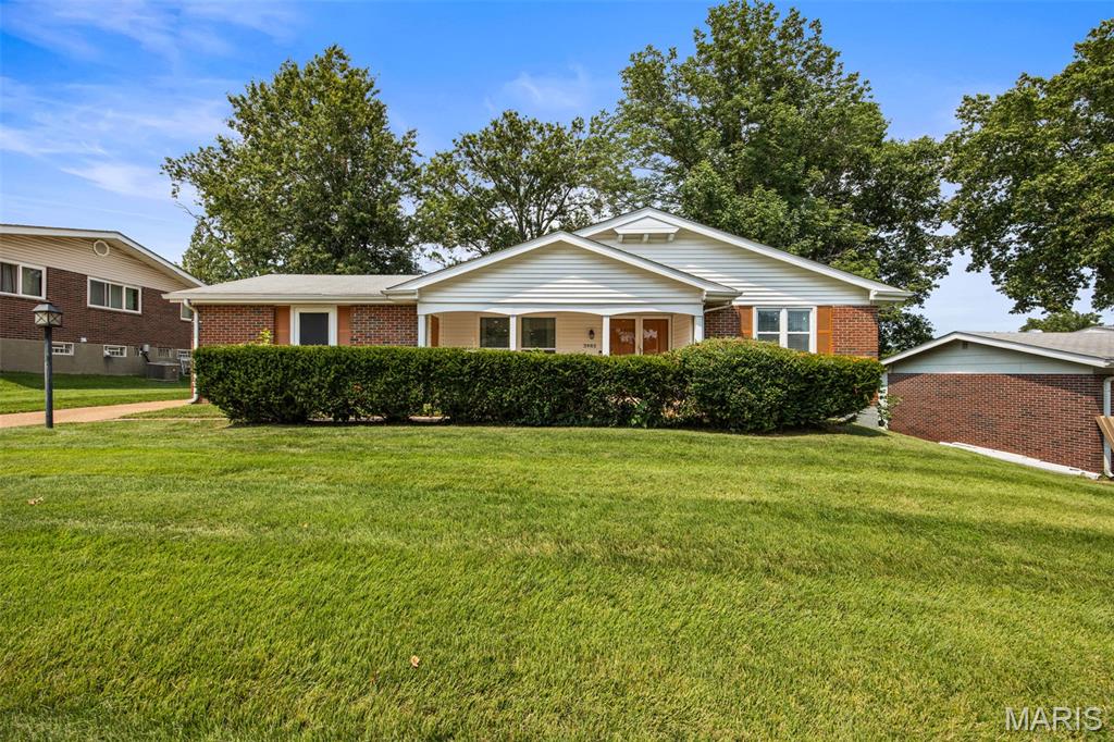 3985 Fairway Drive — photo