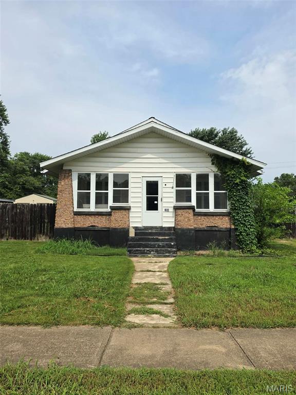 704 Camilla Street — photo