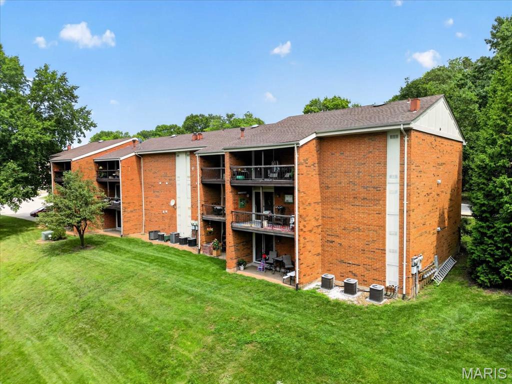 1920 Hunting Lake Court 102 — photo