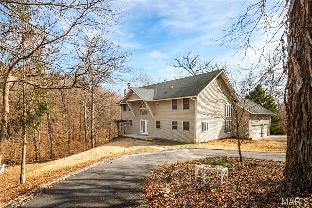 1 River Bend Drive — photo