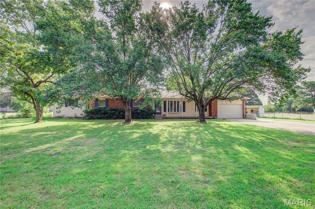 111 Dacus Drive — photo