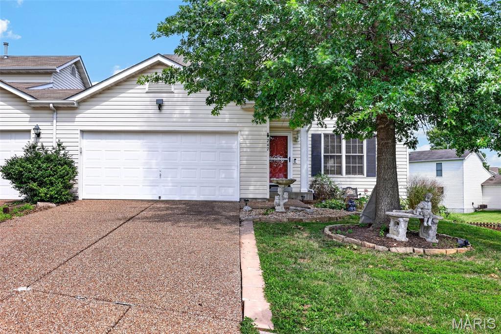 247 John Charles Drive 2163B — photo