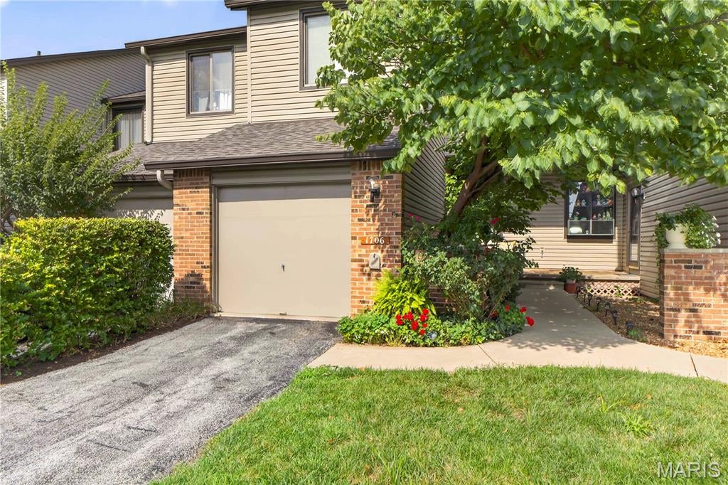 1706 Thorny Briar Drive — photo