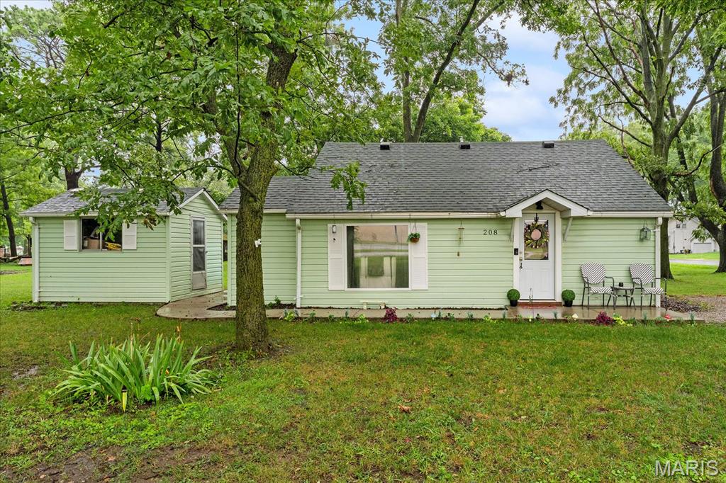 208 S Walnut Street — photo
