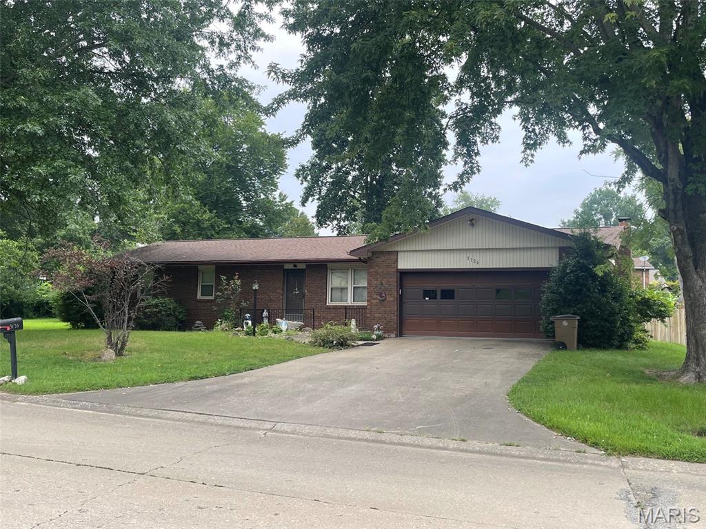 3126 Wisteria Street — photo