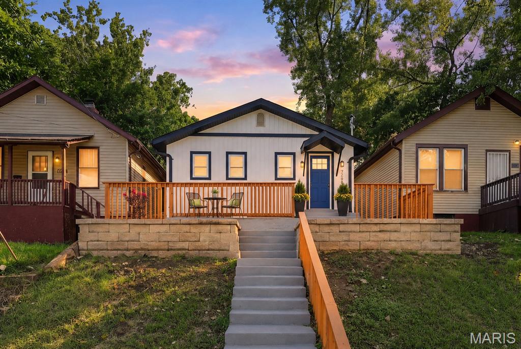 7208 Page Avenue — photo