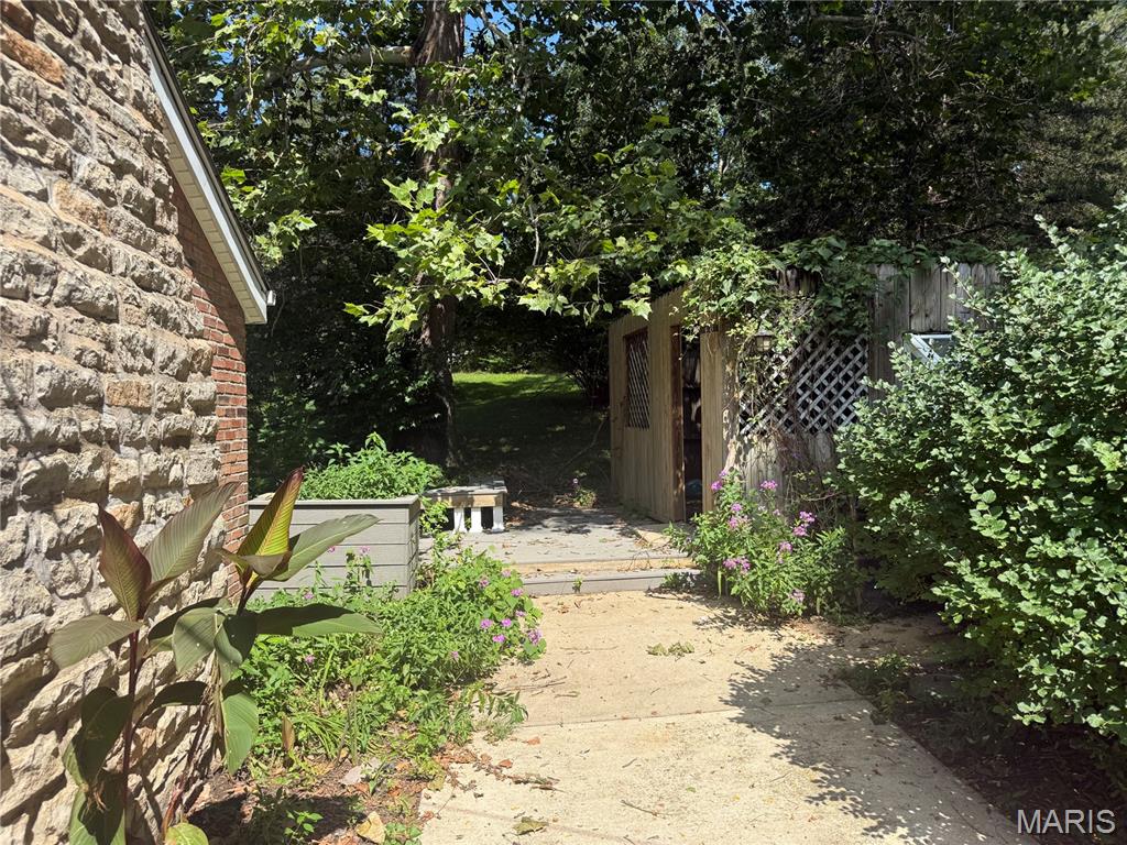 1511 Jims Lane — photo