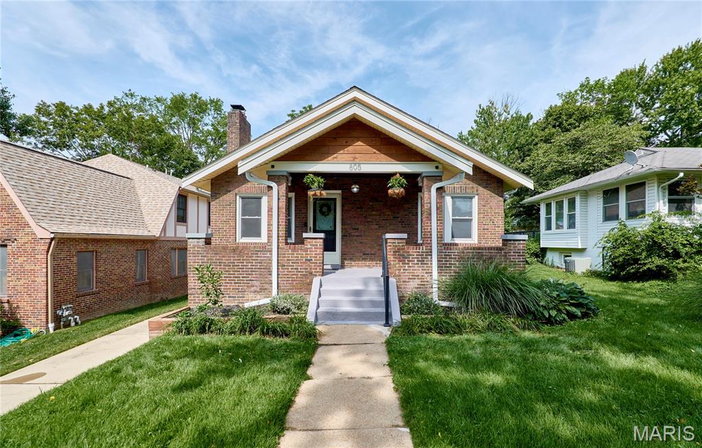 805 Leonard Drive — photo