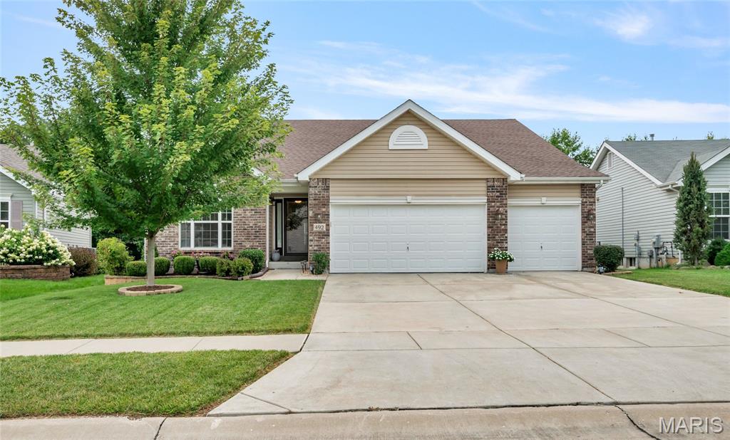 492 Pleasant Breeze Drive — photo