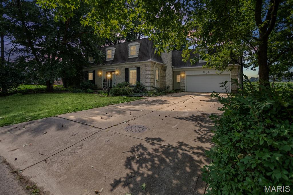 1011 Richard Drive — photo