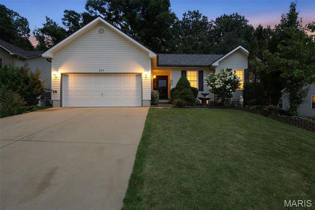223 Williamsburg Drive — photo