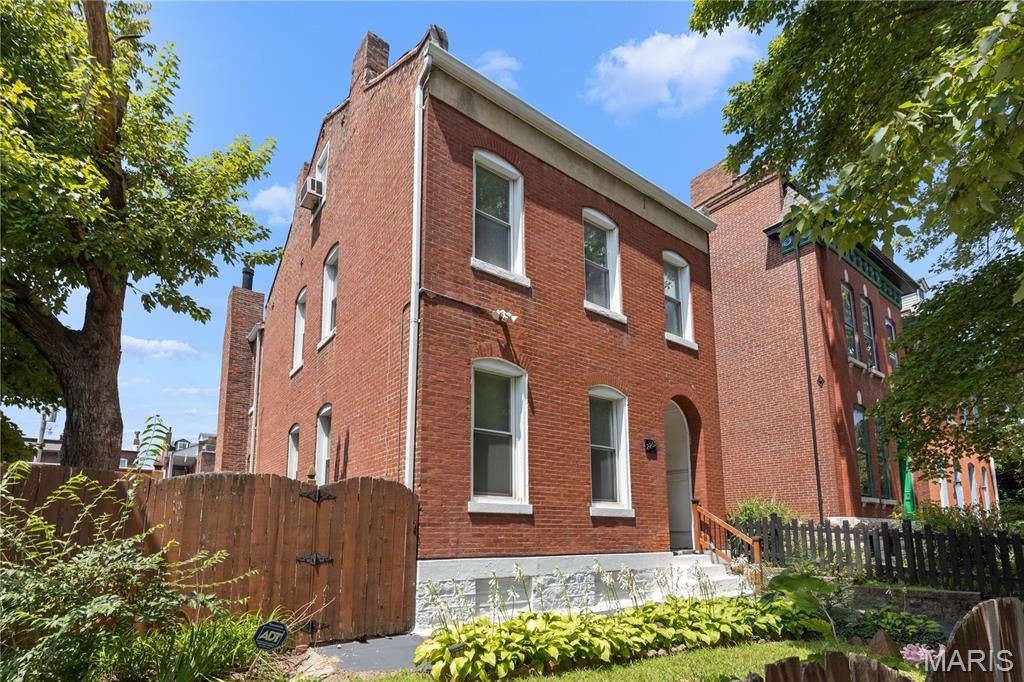 2251 Jules Street — photo
