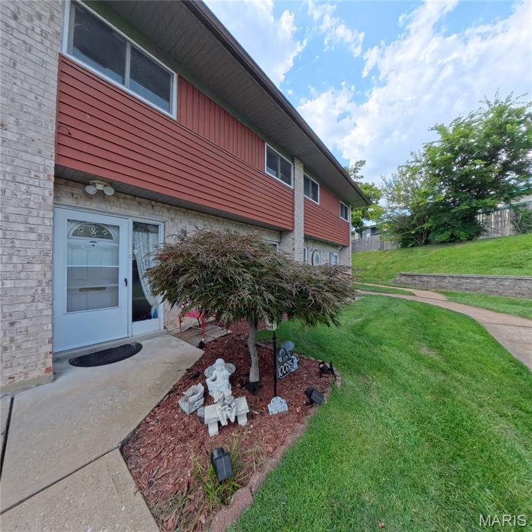 10035 Sakura Drive — photo