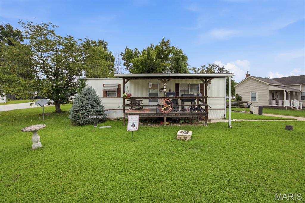 Home in Pacific, MO 63069 — photo 2