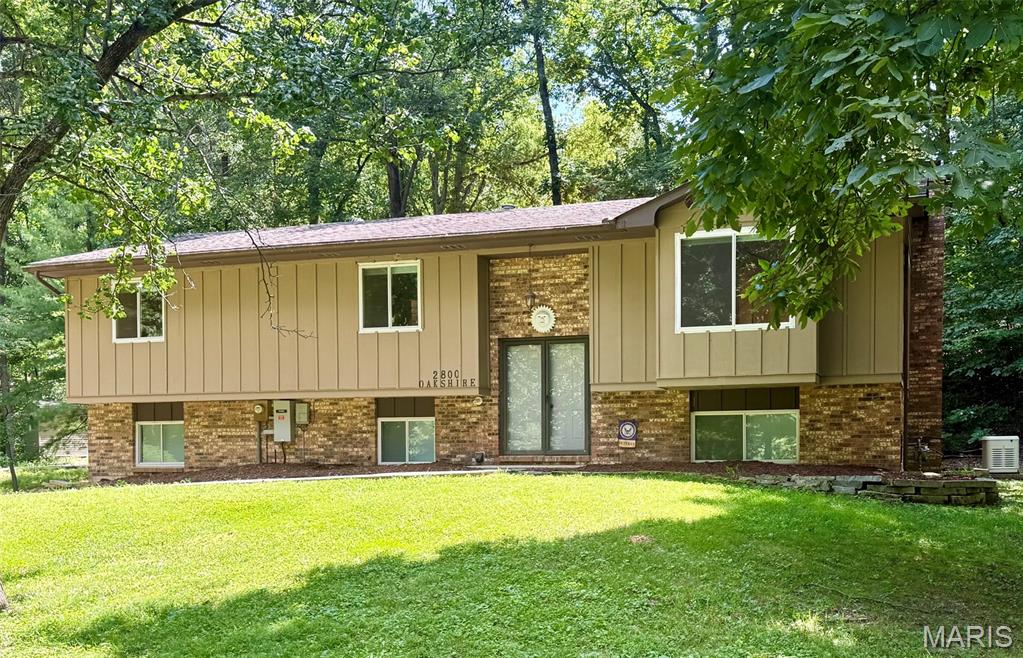 2800 Oakshire Circle — photo
