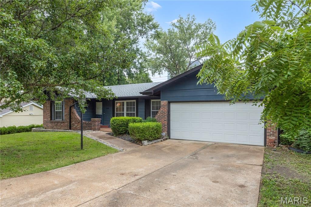 1722 Roth Hill Drive — photo