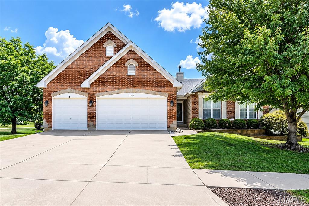 1304 Legacy Pointe Lane — photo