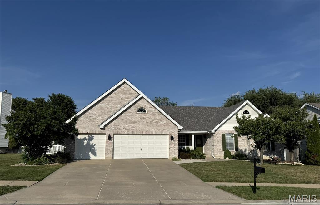 727 Hawk Run Drive — photo