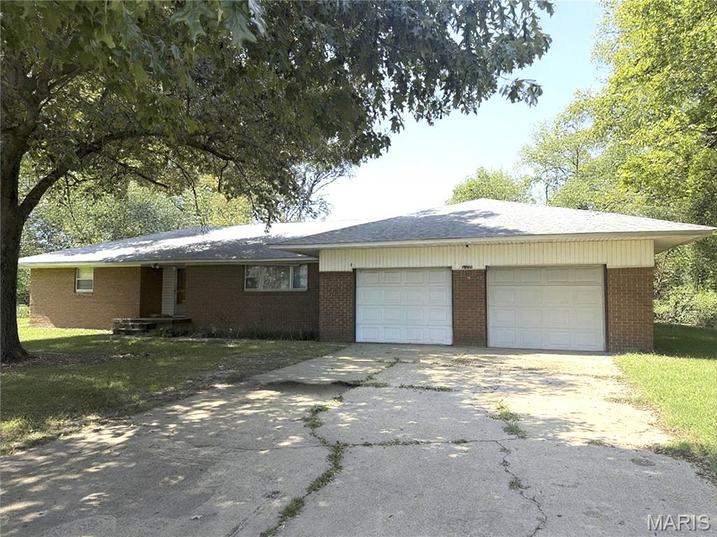 1105 S Anthony Street — photo