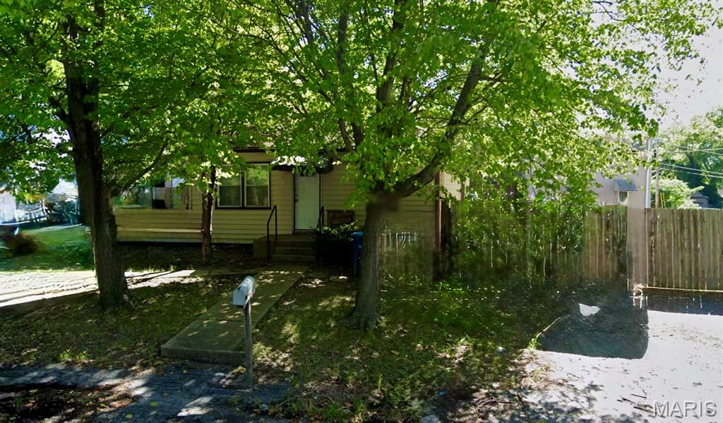 10130 Clairmont Drive — photo