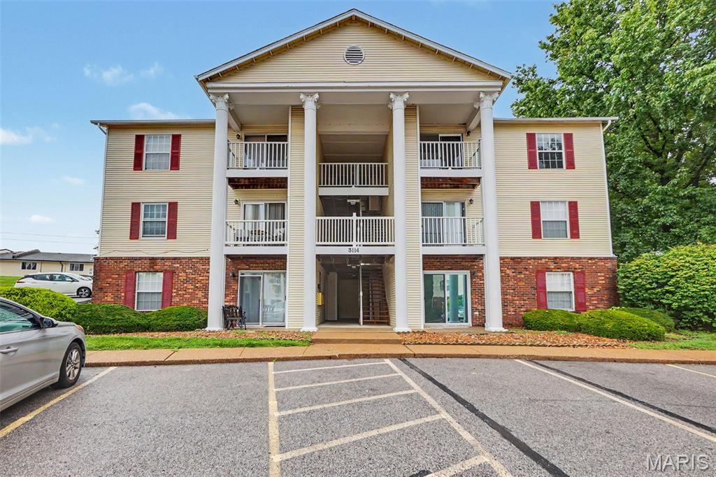 3114 Edwards Place 303 — photo
