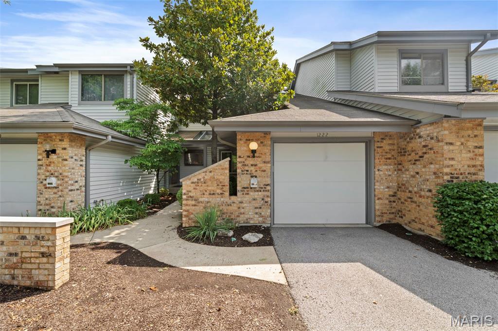 1222 Meramec Heights Drive — photo