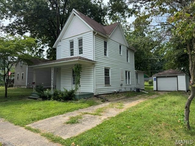 210 S Elm Street — photo