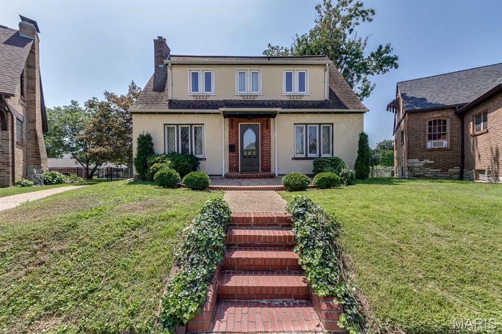 6435 Woodbine Court — photo