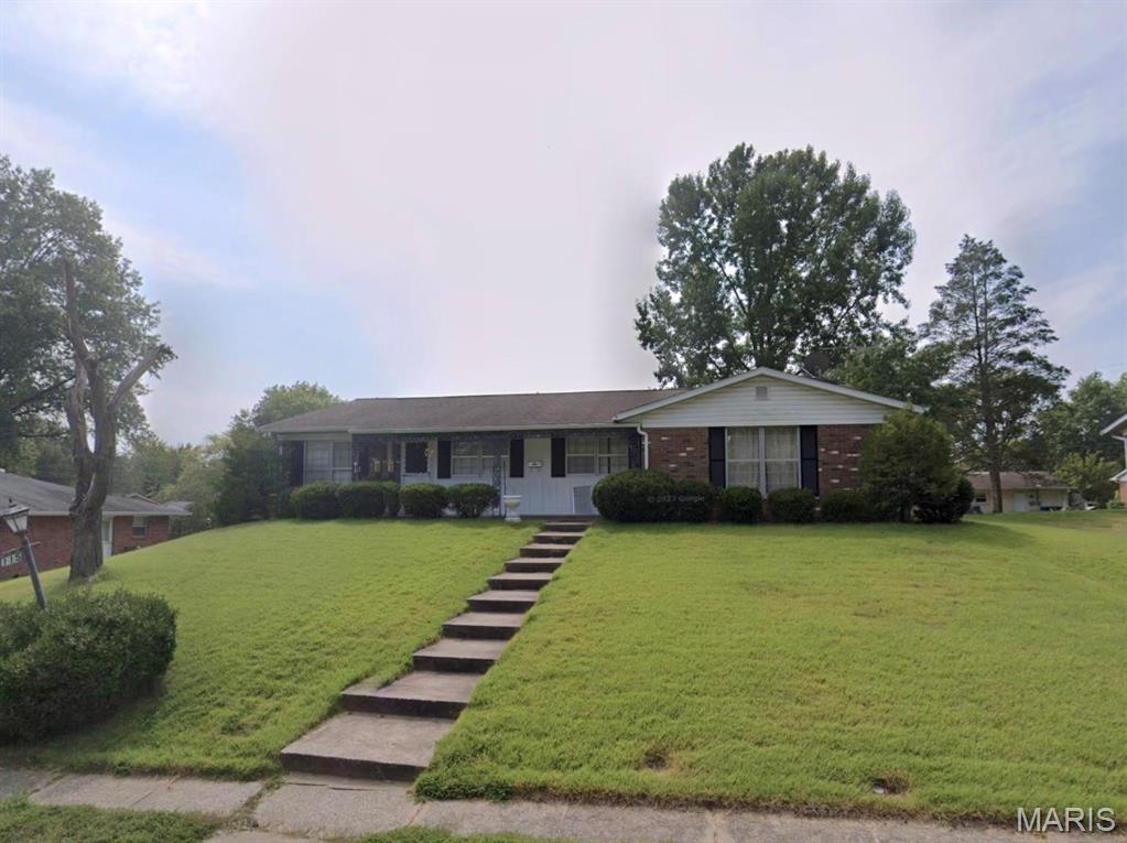 113 Derbyshire Drive — photo