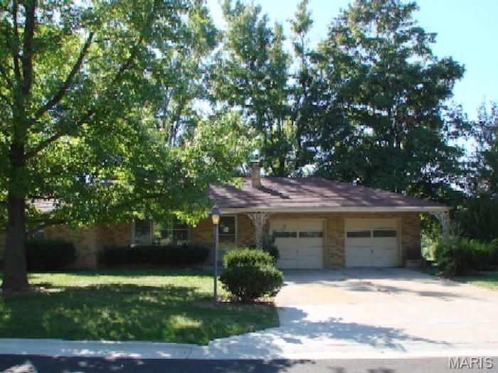 15 Sheryl Drive — photo