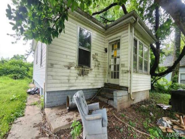 933 W Delmar Avenue — photo