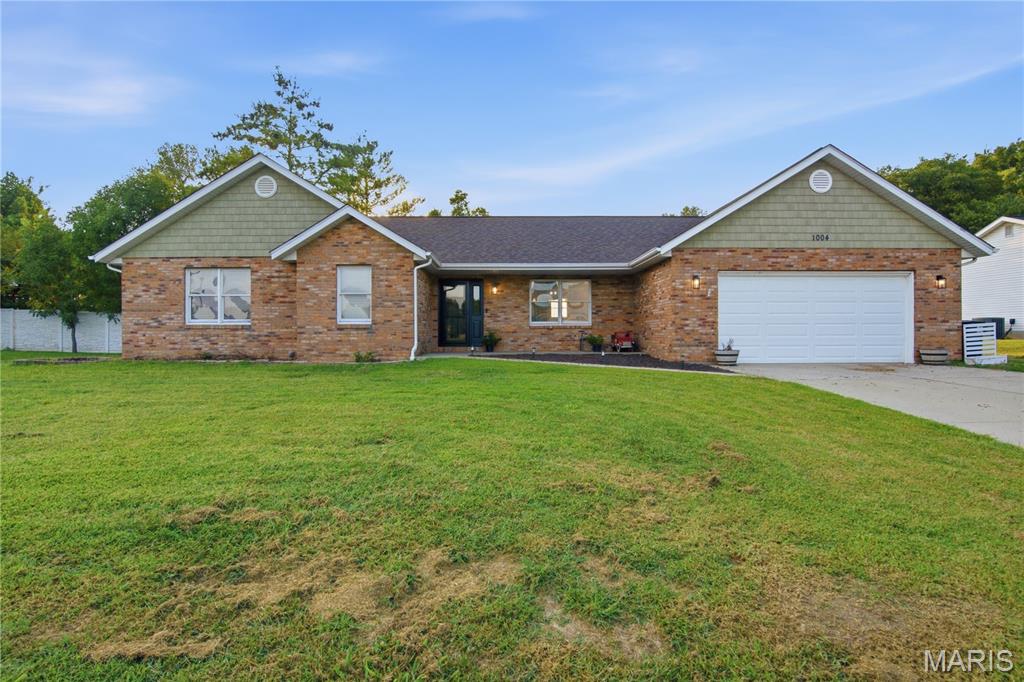 1004 Bradington Court — photo