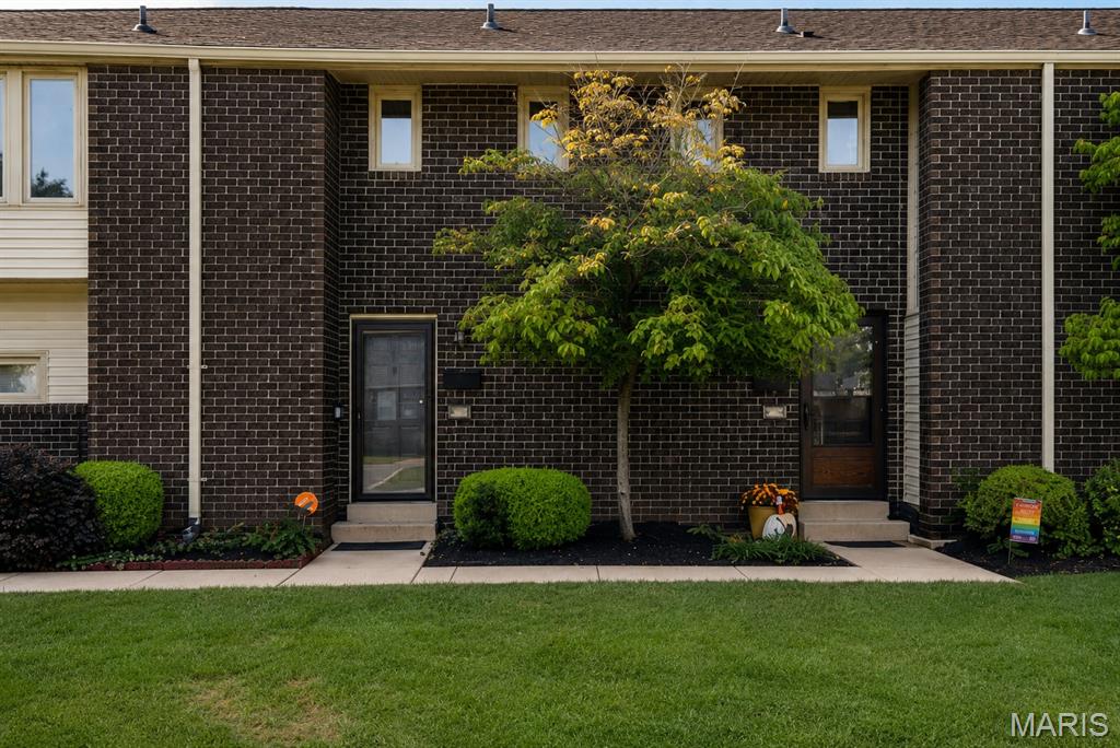 12310 Rossridge Court — photo
