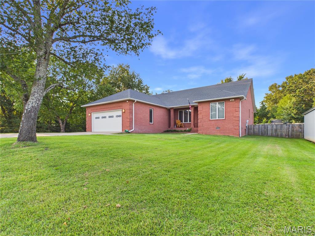 3001 Charlton Lane — photo