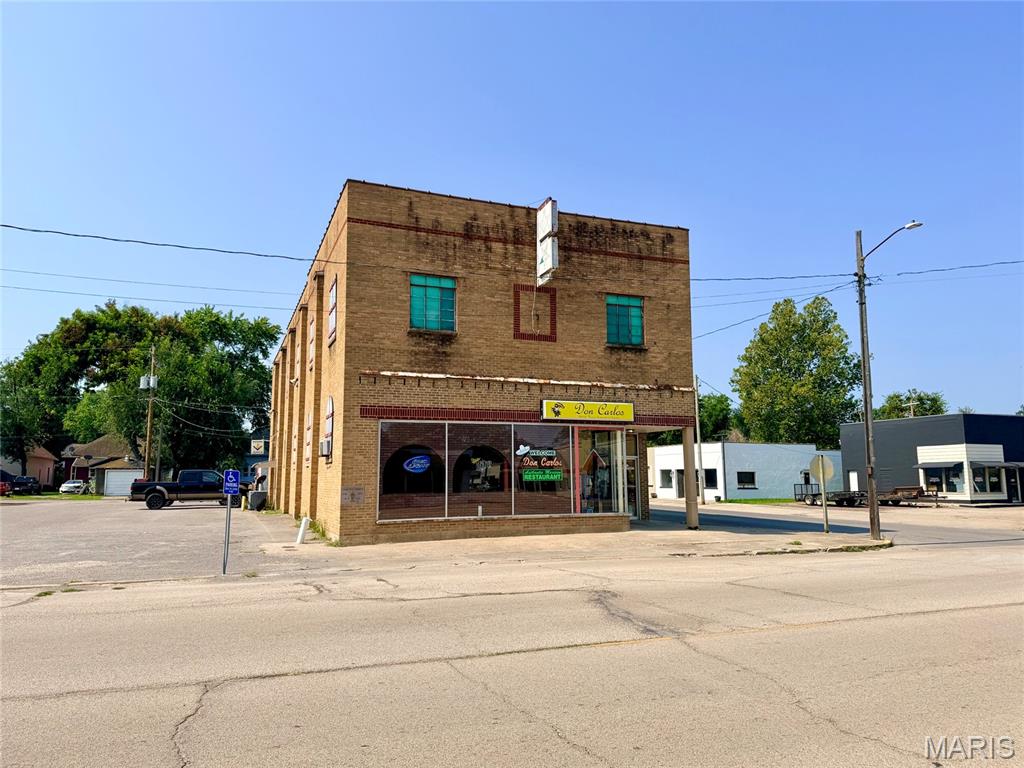 150 W Yoakum Avenue — photo