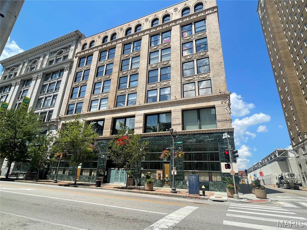 901 Washington Avenue 405 — photo